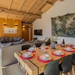 Soleil, Alpes Agency, Argentiere, Sleeps 9