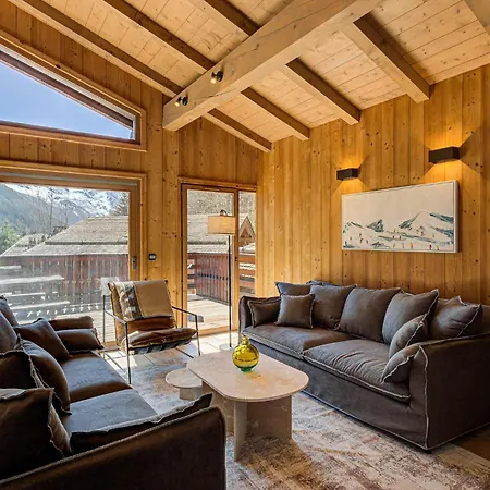 Soleil, Alpes Travel, Argentiere, Sleeps 9 Apartment Chamonix