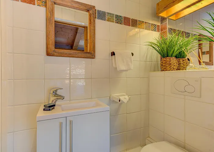 Soleil, Alpes Travel, Argentiere, Sleeps 9 *